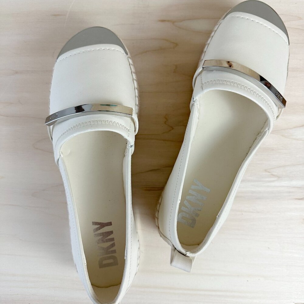 DKNY Off White Leather Platform Loafers Silver‎ Details 7 - Picture 5 of 6